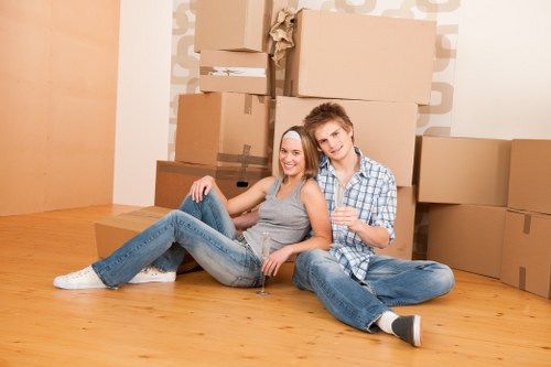 Truck hire for furniture and boxes in Twickenham and nearby areas