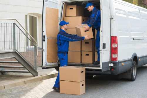 Flat removal team planning a move in Richmond upon Thames