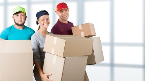 Careful loading for a same day move in Richmond upon Thames with local access challenges